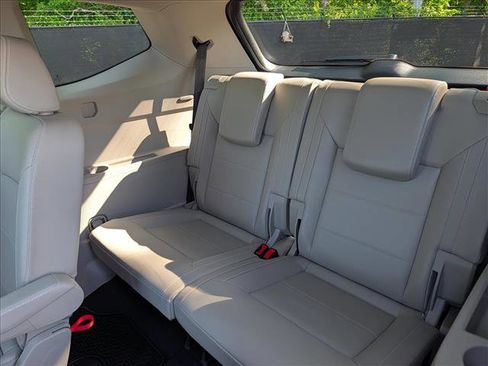 Used 2023 Volkswagen Atlas SE w/ Panoramic Sunroof Package FWD image 27