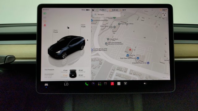Used 2024 Tesla Model Y 2WD image 59
