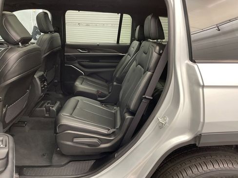 New 2025 Jeep Grand Cherokee L Limited w/ Luxury Tech Group II image 21