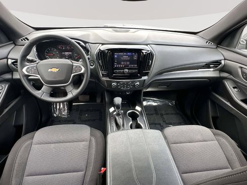 Used 2023 Chevrolet Traverse LT FWD image 7