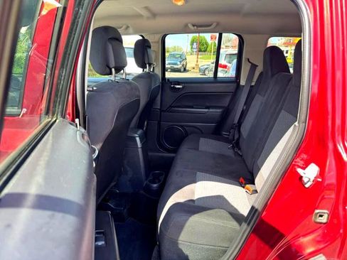 Used 2016 Jeep Patriot Latitude image 12