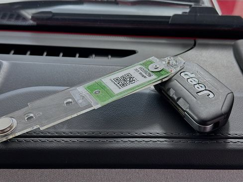 Used 2025 Jeep Wrangler Sahara w/ Safety Group image 32