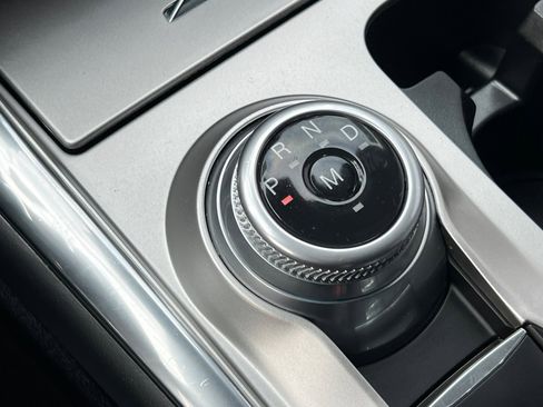 Used 2021 Ford Explorer XLT w/ Equipment Group 202A image 23