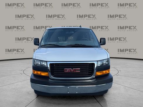 Used 2023 GMC Savana 2500 image 8