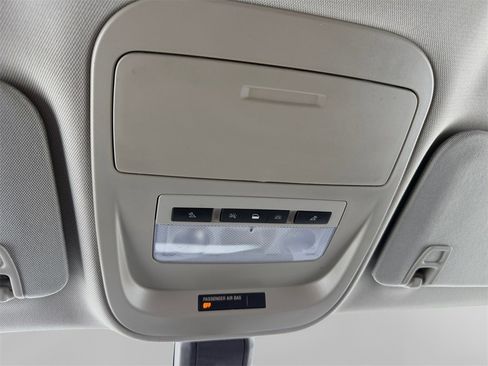 Used 2016 Chevrolet Colorado LT w/ LT Convenience Package image 22