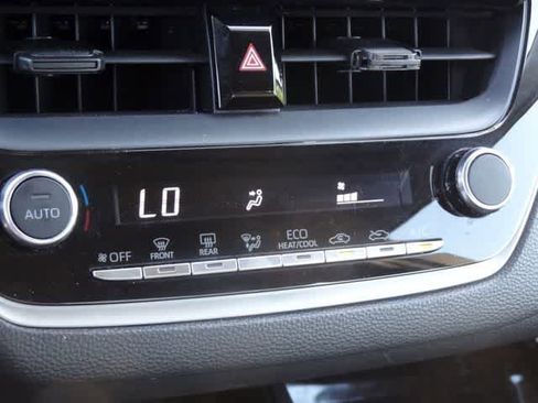 Used 2023 Toyota Corolla LE FWD image 22