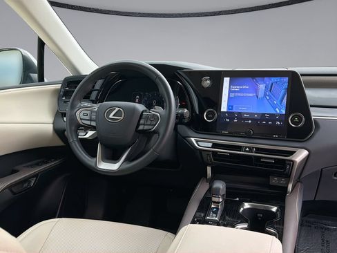 Used 2024 Lexus RX 350 FWD w/ Technology Package image 19