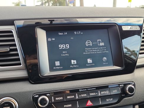 Used 2018 Kia Niro LX FWD image 32