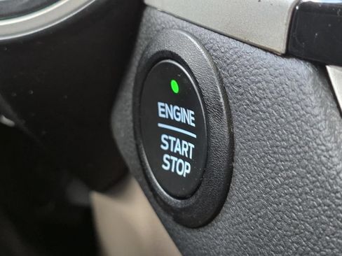 Used 2022 Ford Escape SEL FWD image 24