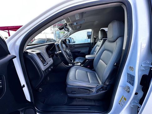 Used 2022 Chevrolet Colorado W/T w/ WT Convenience Package AWD/4WD image 8