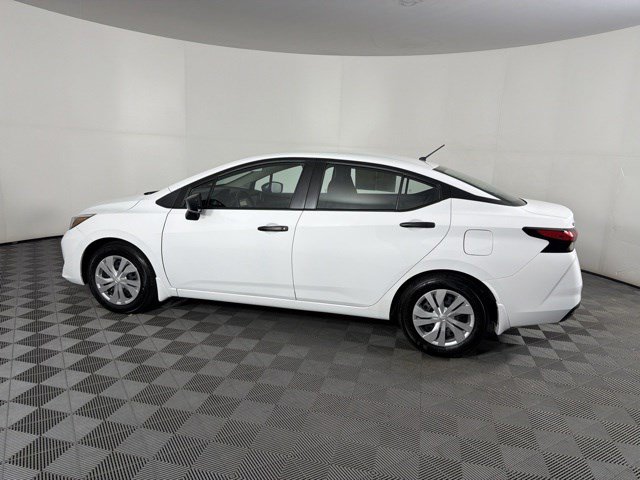 Used 2025 Nissan Versa S w/ Trunk Package FWD image 17