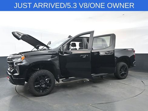 Used 2023 Chevrolet Silverado 1500 LT Trail Boss w/ Convenience Package II image 28