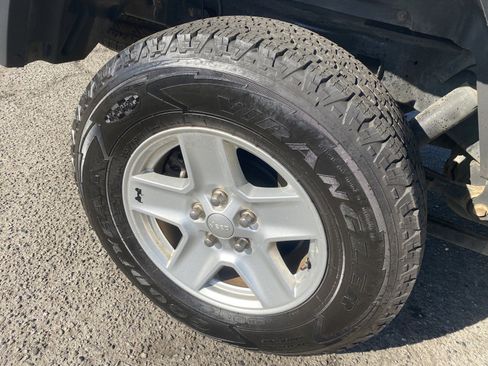 Used 2020 Jeep Gladiator Sport w/ Quick Order Package 24S image 25