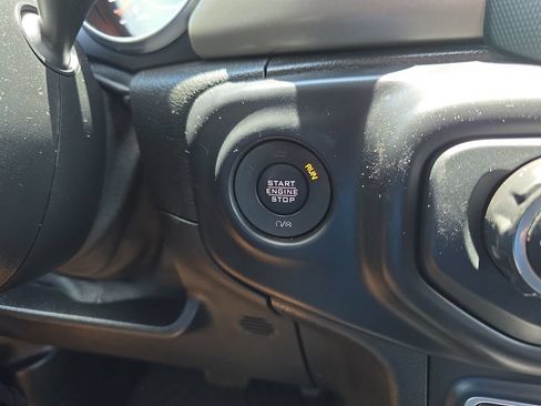 Used 2020 Jeep Wrangler Unlimited Sport S AWD/4WD image 28