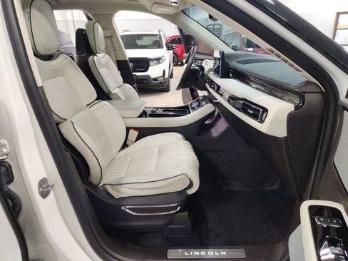 Used 2020 Lincoln Aviator Black Label w/ Dynamic Handling Package AWD/4WD image 37