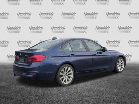Used 2018 BMW 320i xDrive Sedan image 10