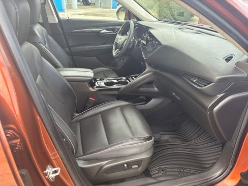 Used 2022 Buick Envision Essence w/ Safety Package image 17