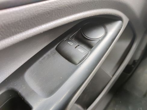 Used 2022 Ford Transit Connect XL image 24