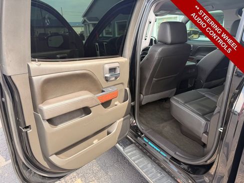 Used 2017 GMC Sierra 1500 SLT w/ SLT Premium Package AWD/4WD image 17