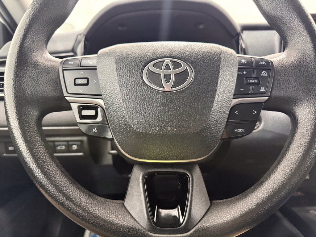 Used 2025 Toyota Camry LE FWD image 41