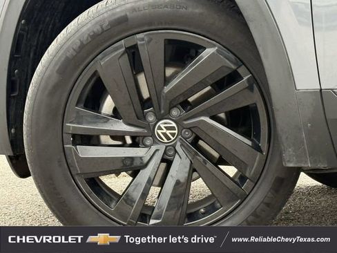 Used 2022 Volkswagen Atlas Cross Sport SE AWD/4WD image 10