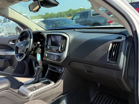 Used 2021 Chevrolet Colorado LT w/ Fleet Safety Package RWD image 9