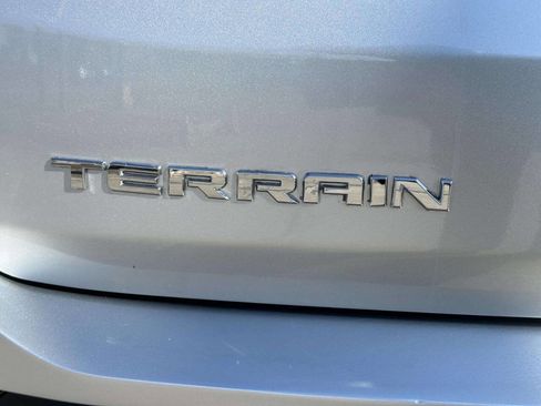 Used 2020 GMC Terrain SLE w/ Driver Convenience Package image 14