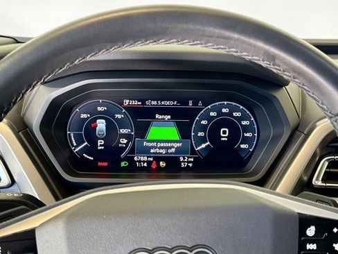 Used 2024 Audi Q4 e-tron Premium Plus w/ Premium Plus image 12