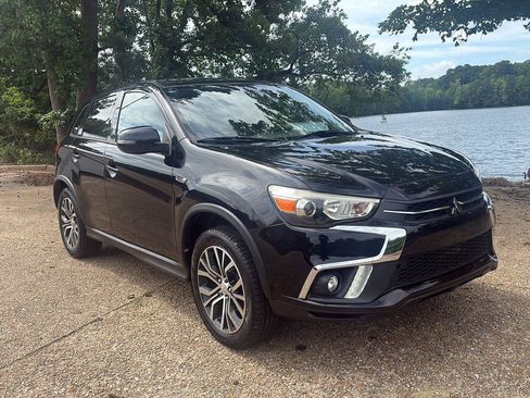 Used 2018 Mitsubishi Outlander Sport SE AWD/4WD image 1