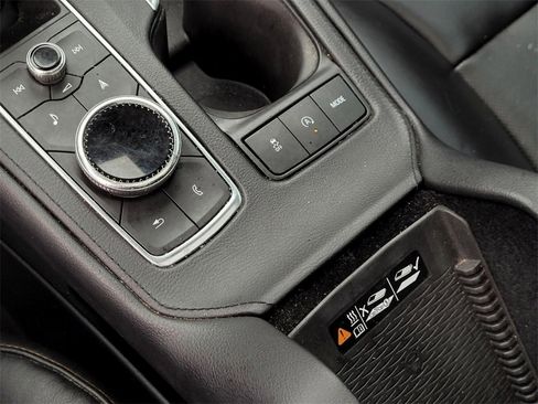 Used 2020 Cadillac XT4 Sport image 26