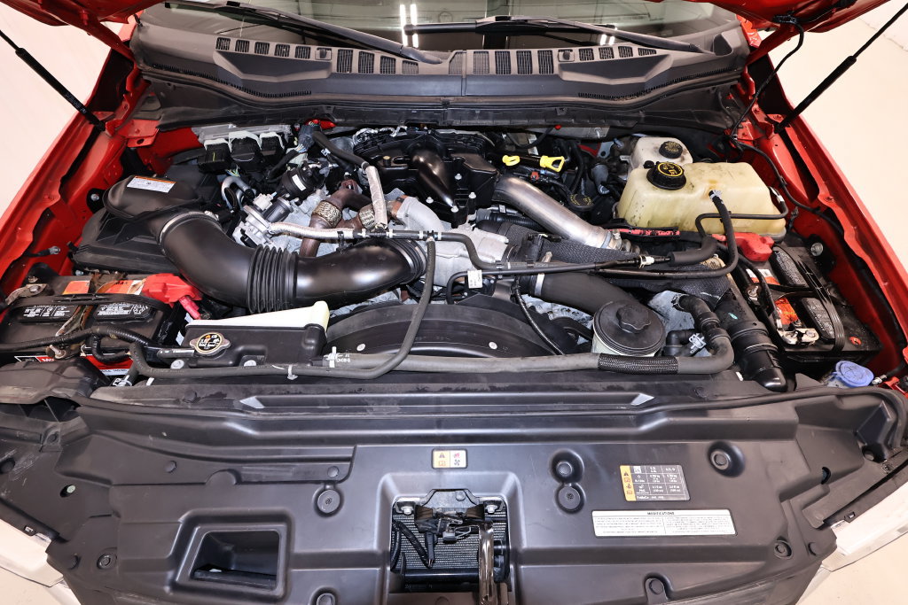 Certified 2019 Ford F350 XLT w/ XLT Premium Package AWD/4WD image 40