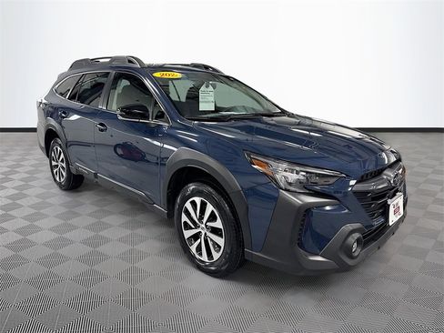 Certified 2024 Subaru Outback Premium image 3