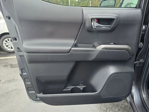 Used 2023 Toyota Tacoma TRD Off-Road w/ Technology Package image 37