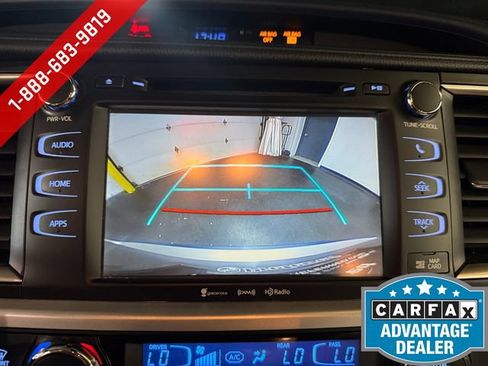 Used 2017 Toyota Highlander SE AWD/4WD image 16
