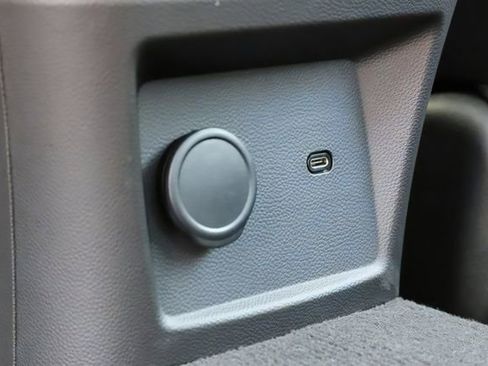 Used 2025 Cadillac CT5 Sport w/ Technology Package image 12