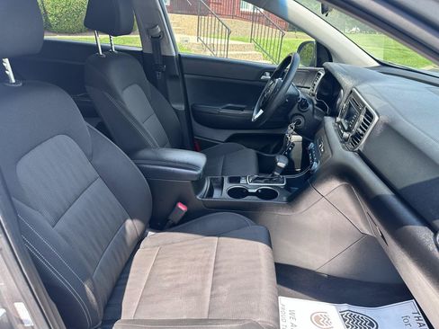Used 2019 Kia Sportage LX FWD image 22