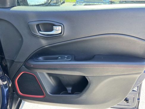 Used 2019 Jeep Compass Trailhawk image 21