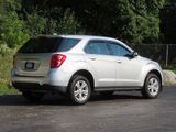 Used 2017 Chevrolet Equinox LS image 3