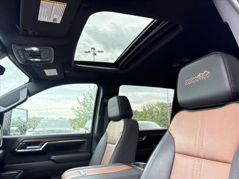 Certified 2024 Chevrolet Silverado 2500 High Country w/ High Country Premium Package AWD/4WD image 18