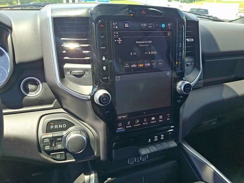 Used 2025 RAM 1500 Big Horn AWD/4WD image 17