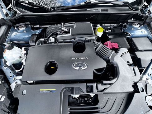 Certified 2024 INFINITI QX50 Luxe image 16