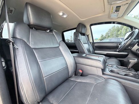 Used 2017 Toyota Tundra Limited AWD/4WD image 28