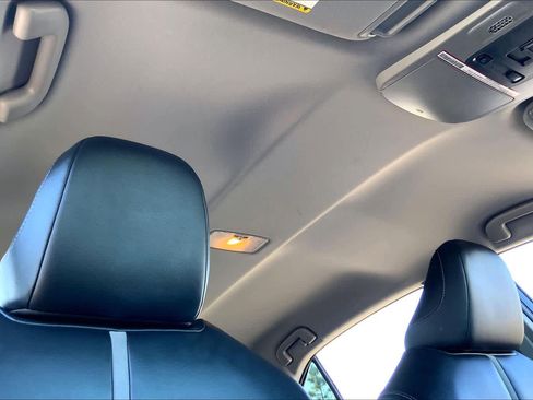 Used 2021 Toyota Camry SE w/ Carpet Mat Package (TMS) image 13