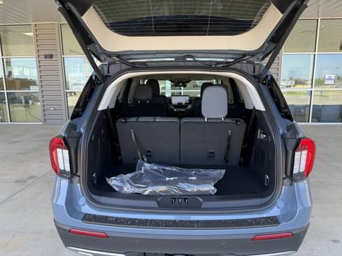 New 2026 Ford Explorer Active w/ Active Comfort Package AWD/4WD image 5