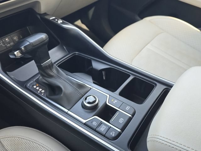 Used 2024 Kia Sorento S w/ Panoramic Sunroof Package FWD image 37