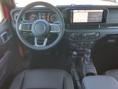 New 2026 Jeep Wrangler Unlimited Sahara AWD/4WD image 14