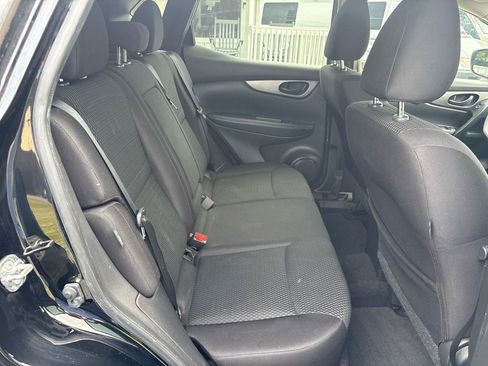Used 2020 Nissan Rogue Sport S FWD image 17