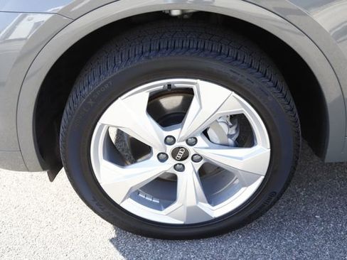 Used 2023 Audi Q5 2.0T Premium Plus image 12