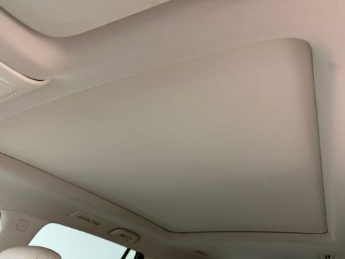 Used 2021 Cadillac XT6 Premium Luxury image 14