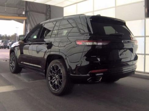 Used 2025 Jeep Grand Cherokee Summit w/ Obsidian Package AWD/4WD image 7